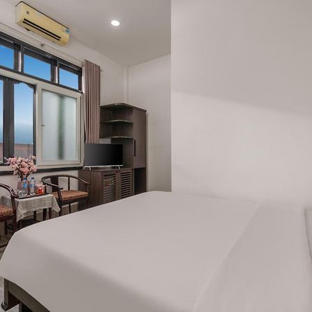 Kly Hotel Хюе Екстер'єр фото