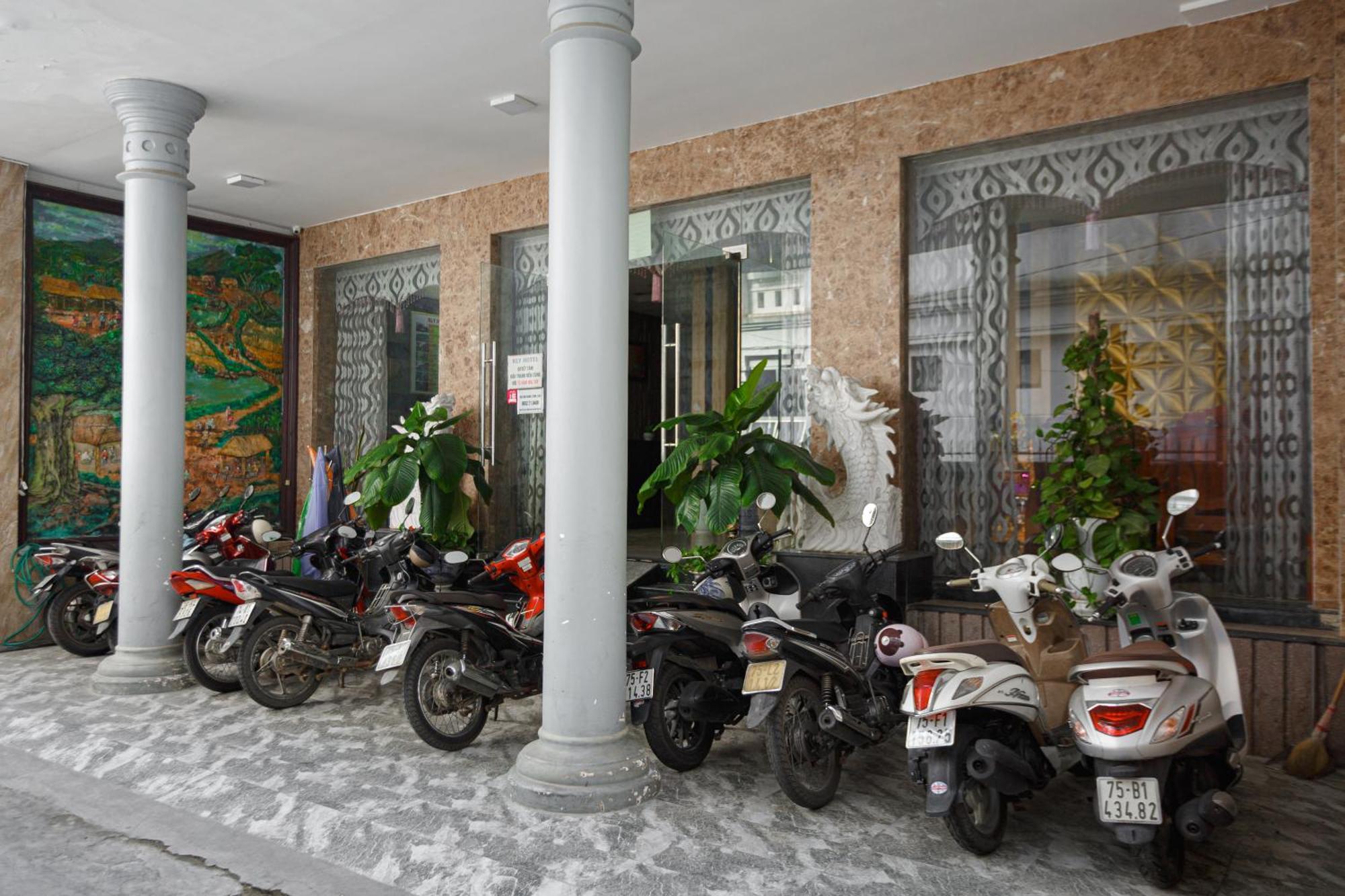 Kly Hotel Хюе Екстер'єр фото
