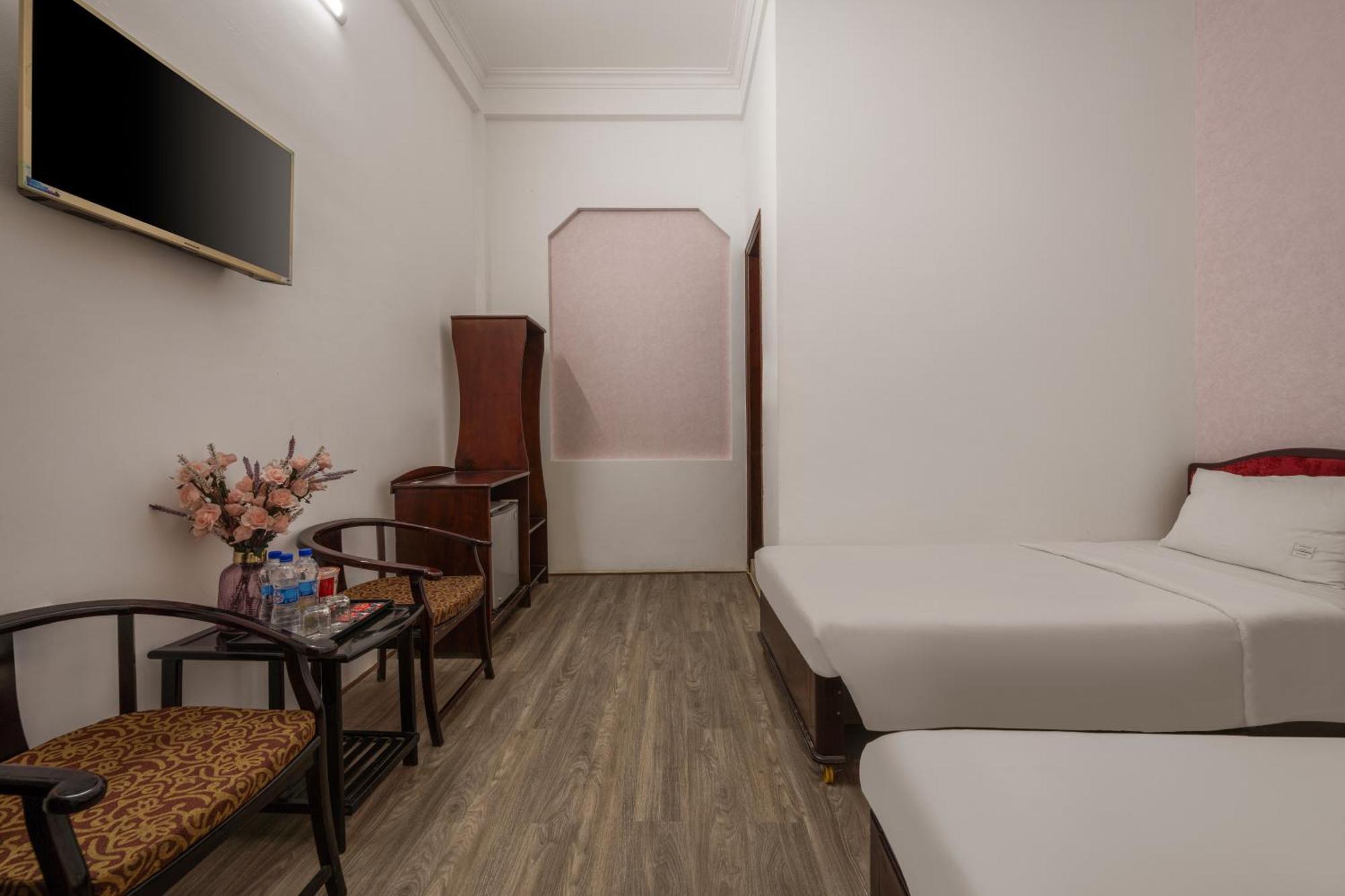 Kly Hotel Хюе Екстер'єр фото