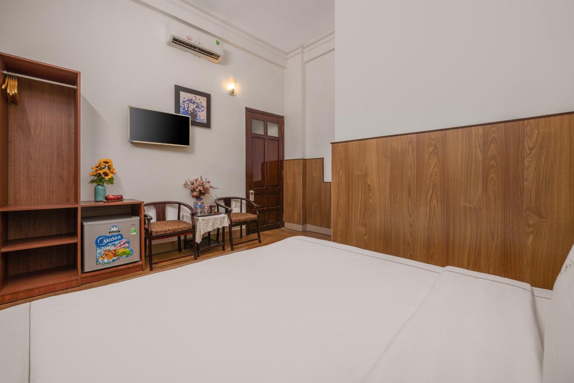Kly Hotel Хюе Екстер'єр фото