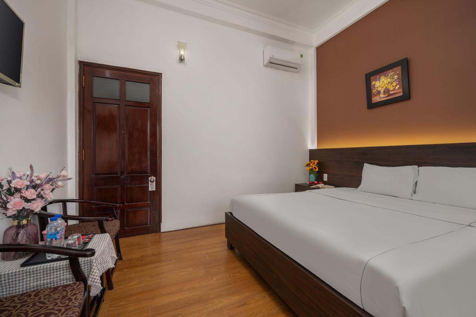 Kly Hotel Хюе Екстер'єр фото